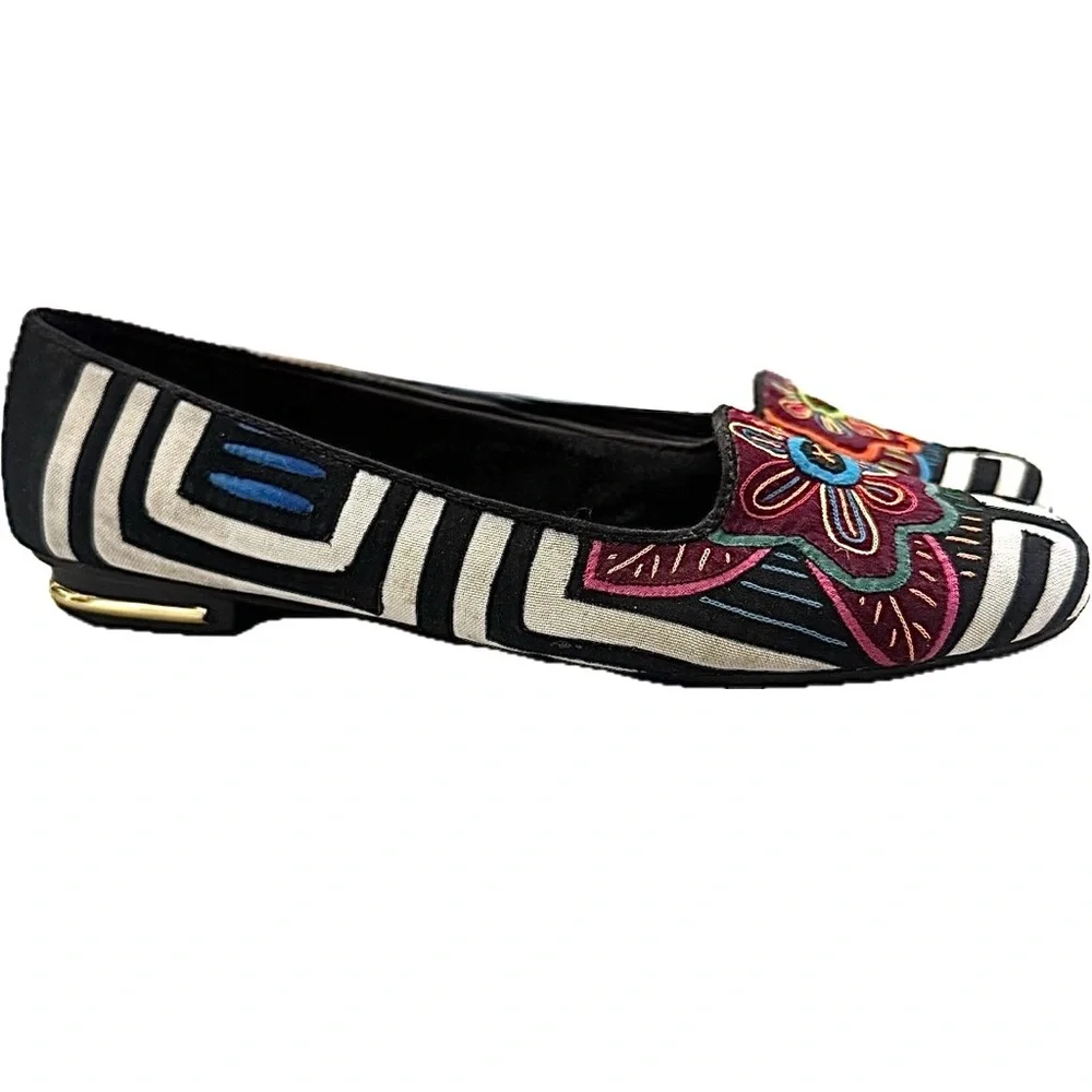 Artesanías El Paisaje Artisanal Handmade Colombian Embroidered Slip On Shoes 39